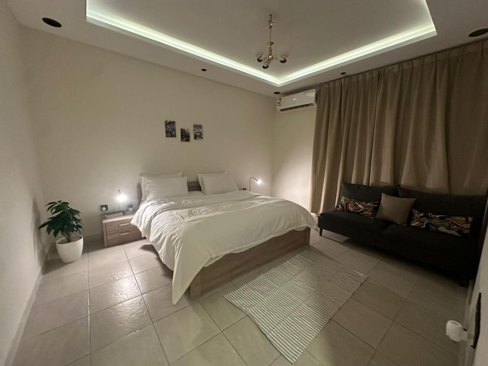 هادئة غرفتين وصالة بدخول ذكي Apartment